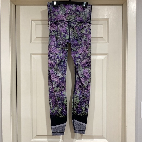 Lululemon Wunder Under Hi-Rise Leggings - Picture 8 of 10